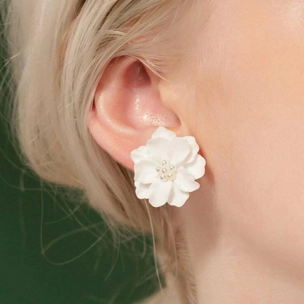 🌼 White Camellia Blossom Earrings